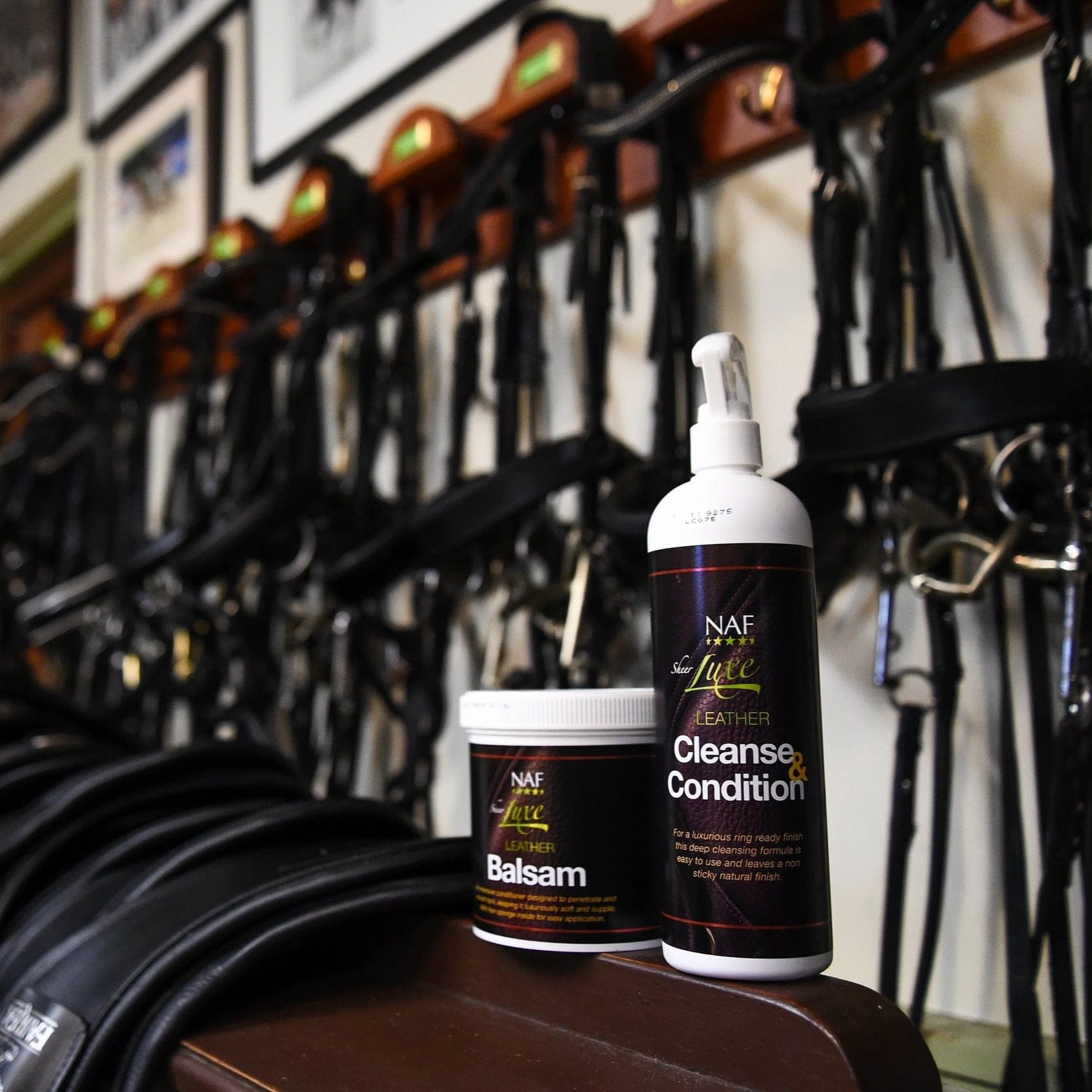 naf-equine Sheer Luxe Leather Cleanse & Condition 500 ml Liquid