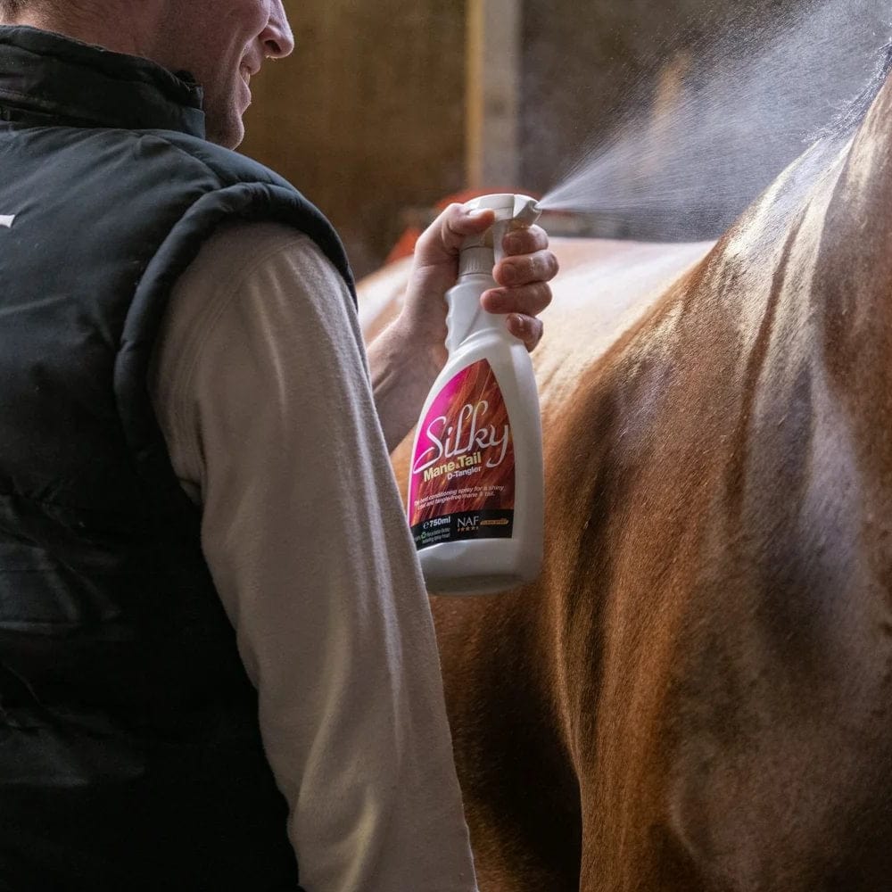 naf-equine Silky Mane & Tail D-Tangler Spray
